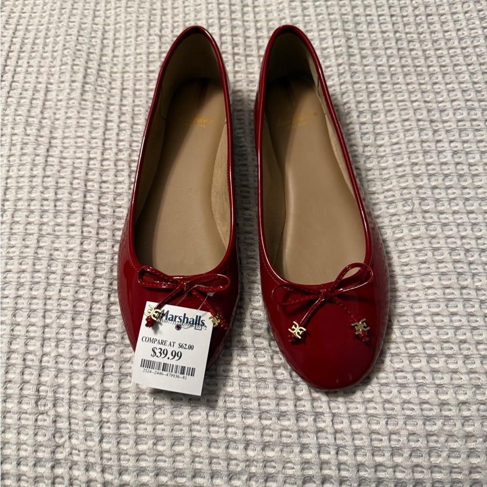 Brand new never worn size 8.5